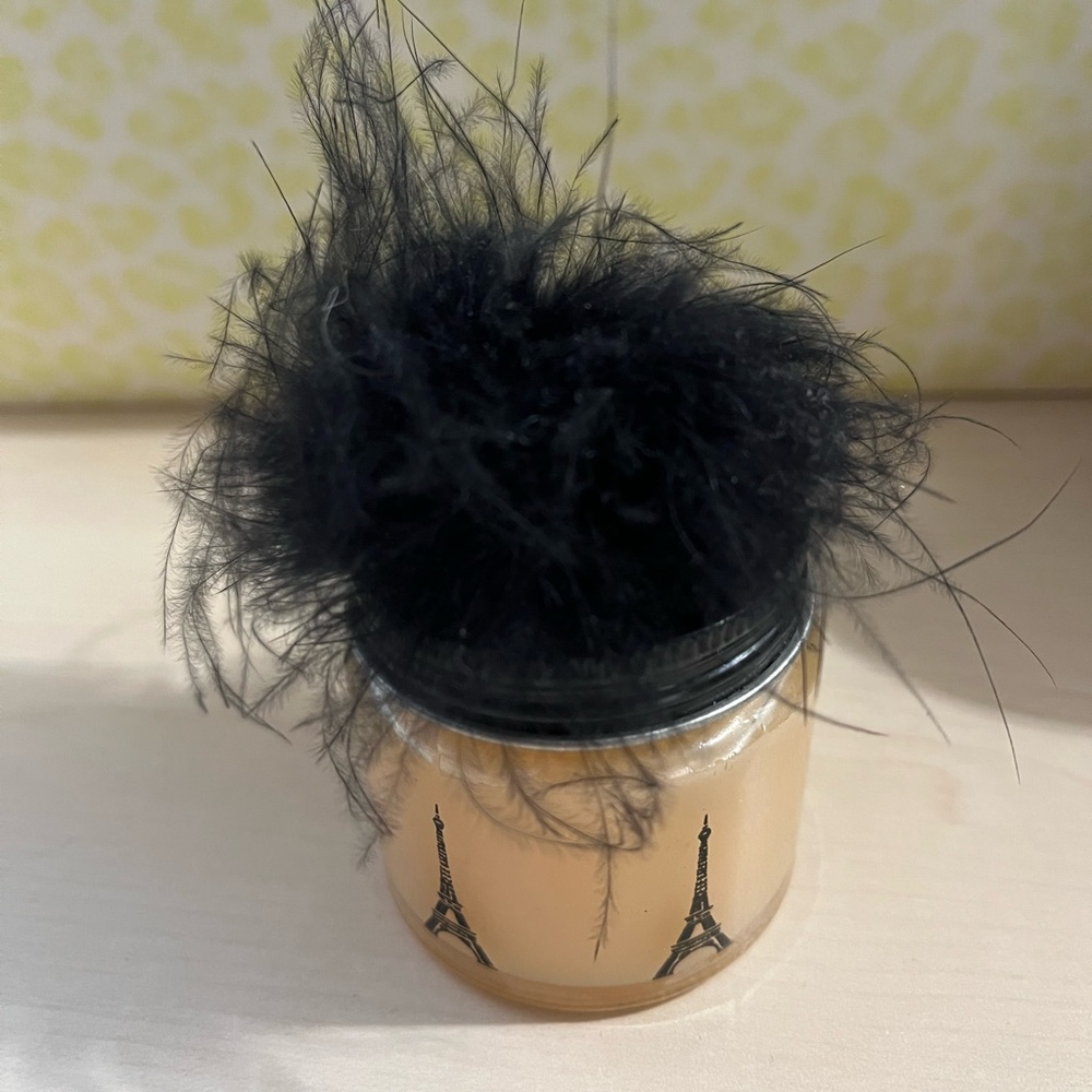 Paris Chic Scented Candle